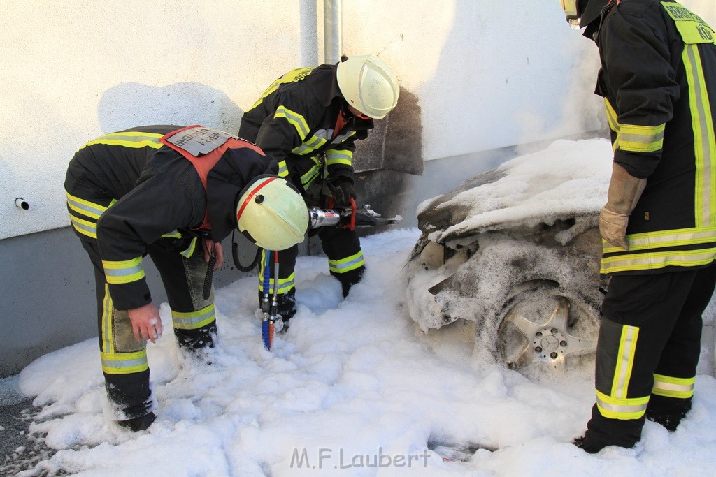 PKW Brand Koeln Bocklemuend Goerlinger Centrum JK P26.jpg